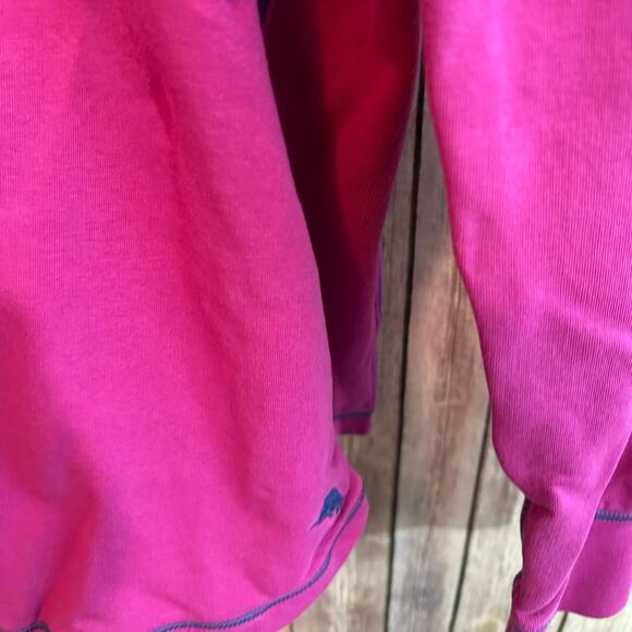 Tommy Bahama Women’s large zip up, magenta with blue accents, front pockets - Picture 3 of 8